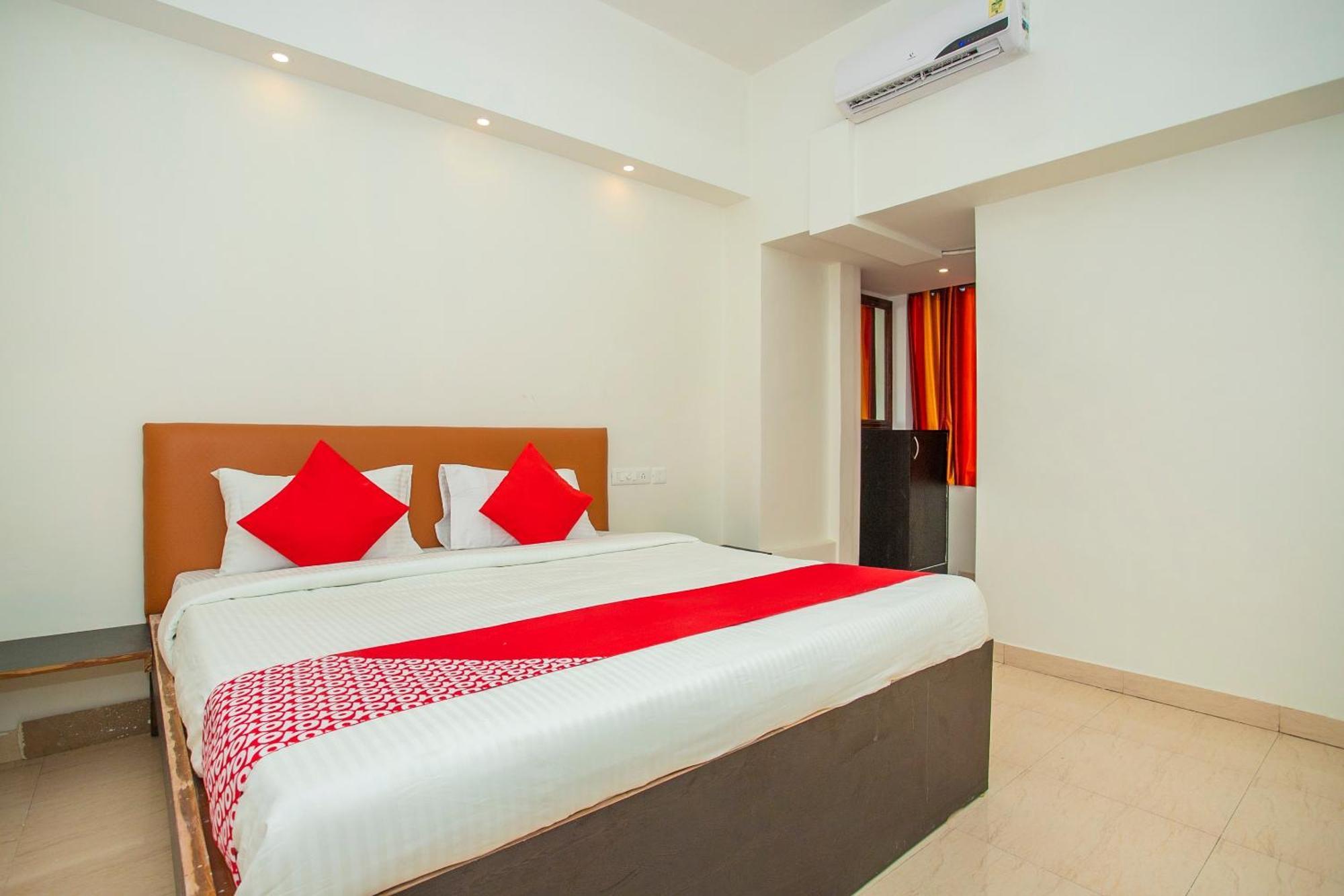 Hotel O Shree Amm Residency Bangalore Bagian luar foto