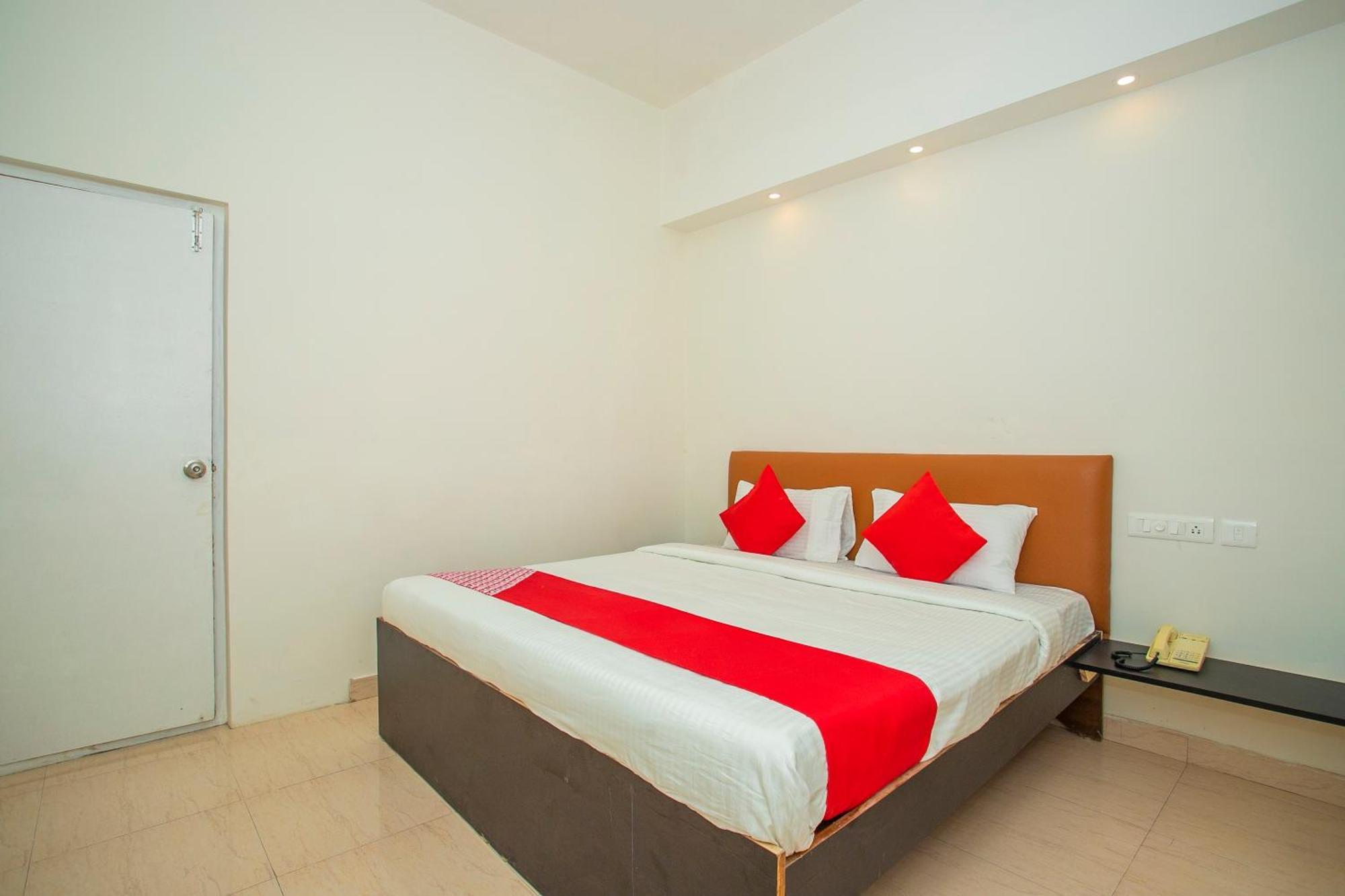 Hotel O Shree Amm Residency Bangalore Bagian luar foto