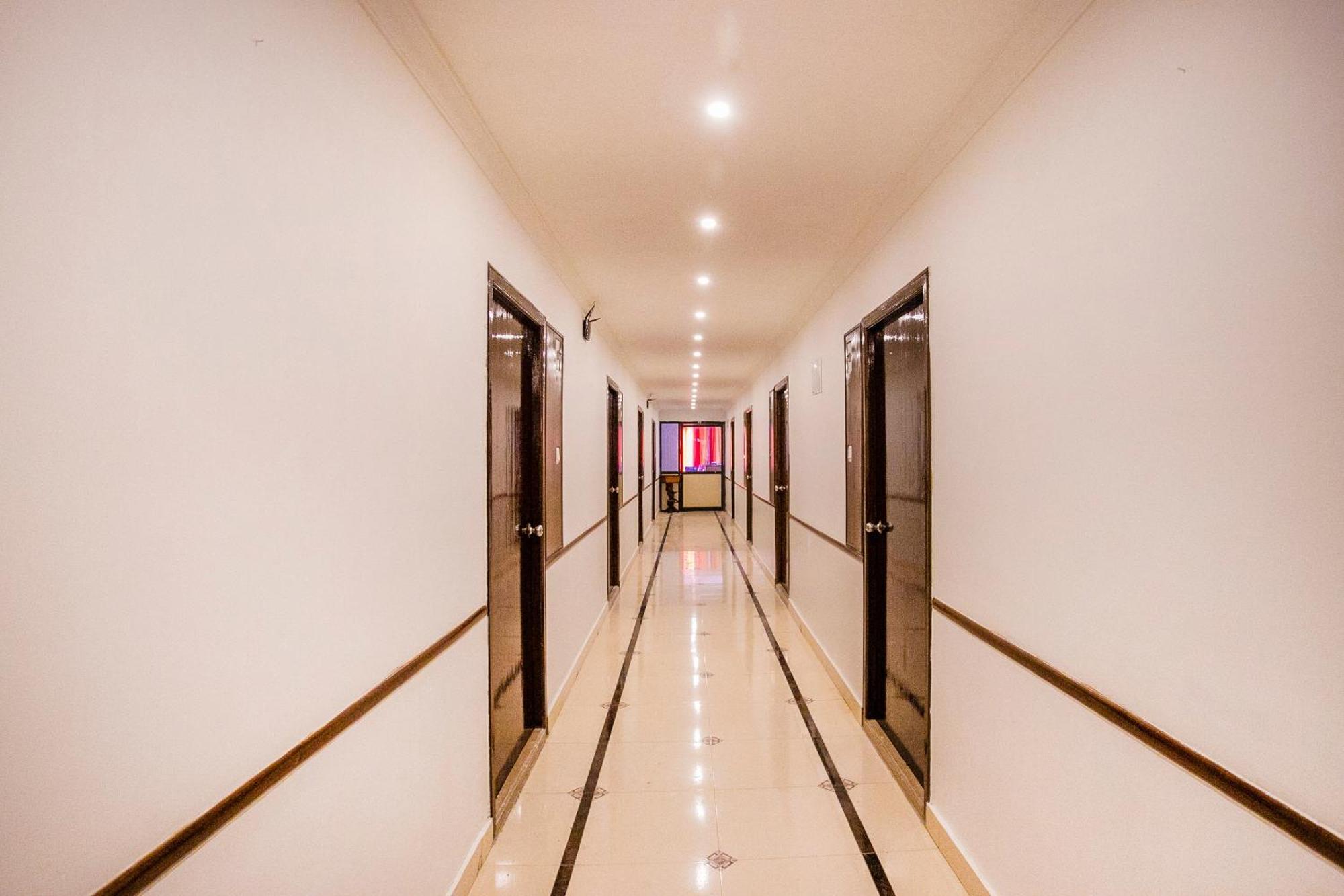 Hotel O Shree Amm Residency Bangalore Bagian luar foto