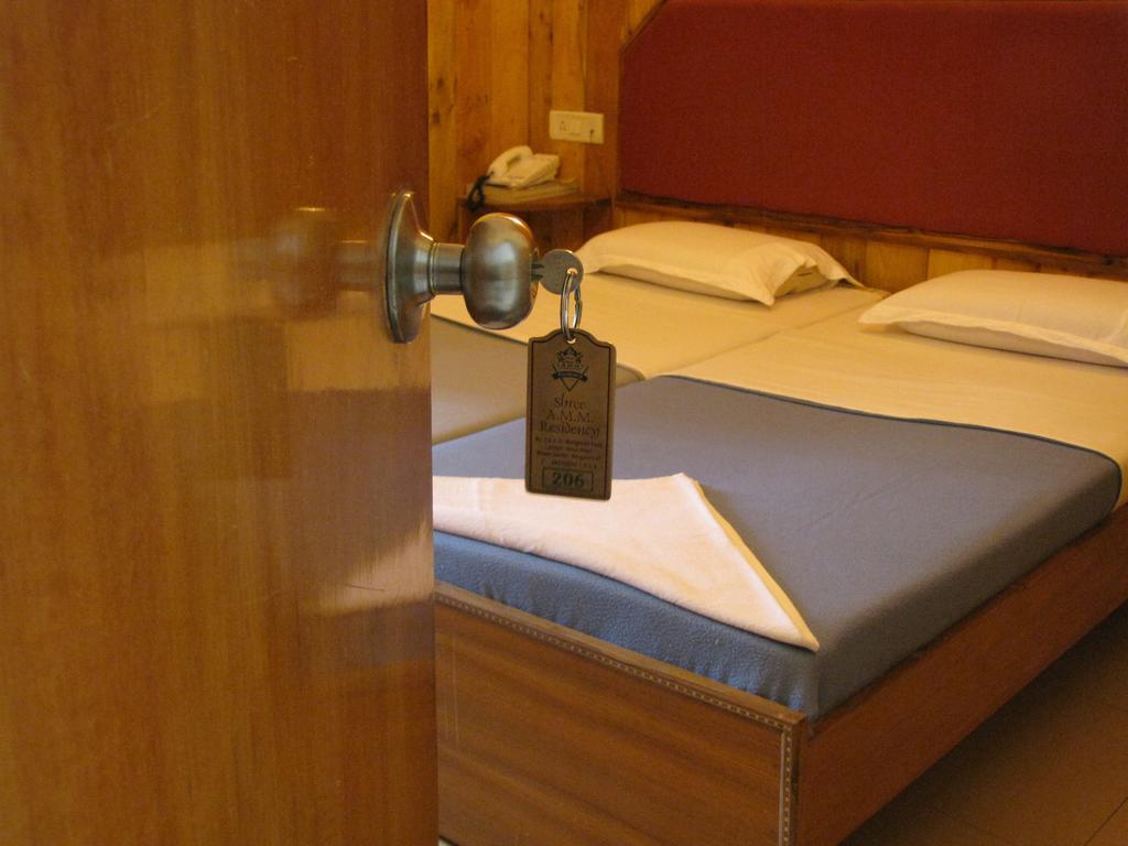 Hotel O Shree Amm Residency Bangalore Ruang foto